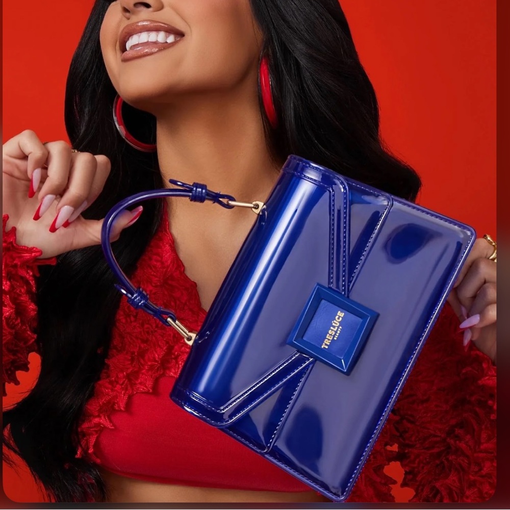 **SOLD** TRESLUCE BEAUTY By Becky G Blue Bag - Picture 2 of 15